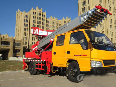 28-33米 藍牌江鈴雙排·雲梯車