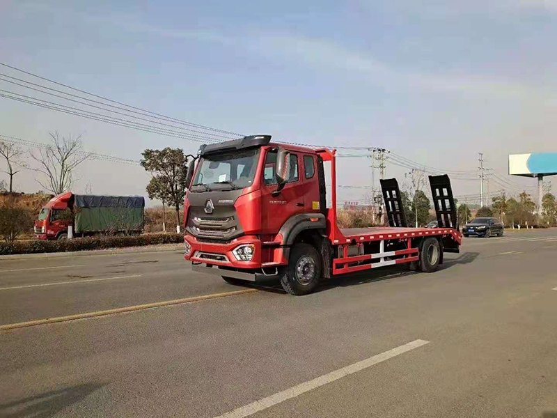 國六重汽豪沃新款平闆運輸車