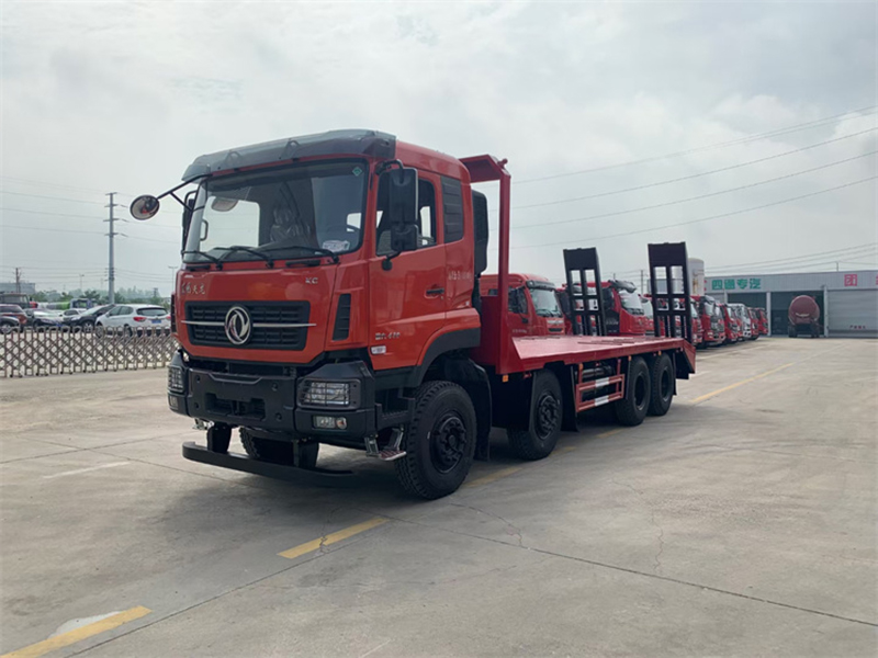 東風天龍國六前四後八平闆車
